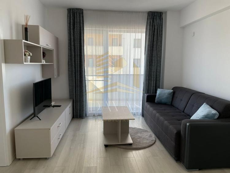Apartament cu 3 camere decomandat, mobilat în Zorilor