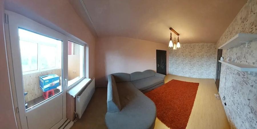 Apartament cu 2 camere semidecomandat în Energiei