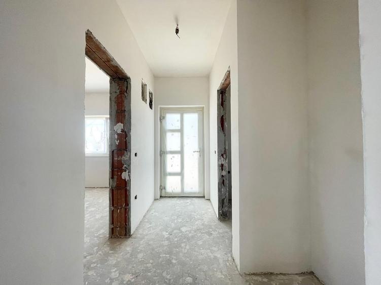 Duplex cu 3 camere cu Canalizare în Urseni