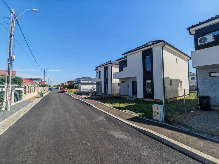 Casă cu 3 camere în Central
