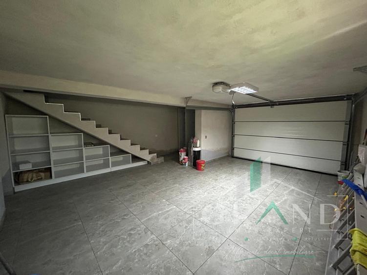 Duplex cu 4 camere cu Canalizare în Florești
