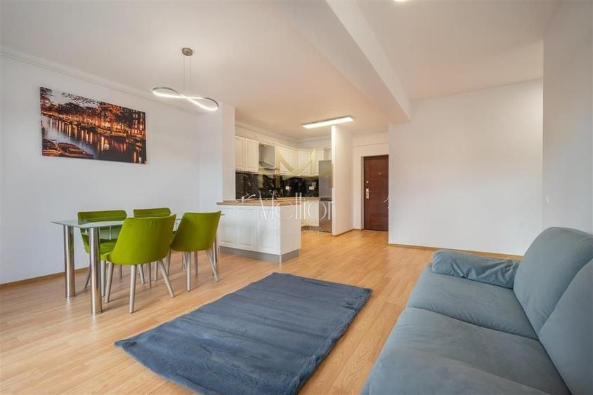 Apartament cu 2 camere semidecomandat în Borhanci