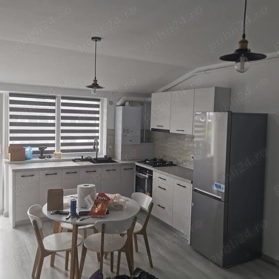 Apartament cu 2 camere semidecomandat în Sânpetru
