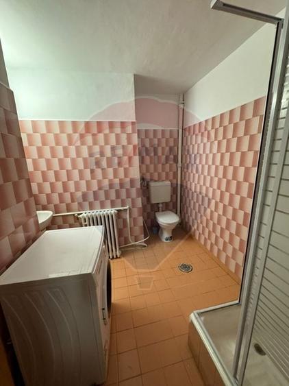 DE ÎNCHIRIAT- apartament 2 camere + garaj - 8
