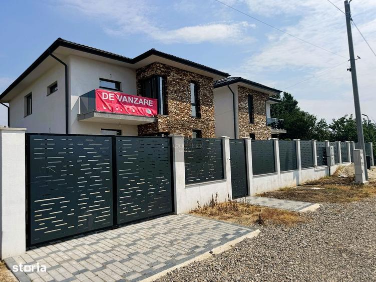 Casă cu 4 camere cu Canalizare în Dimieni
