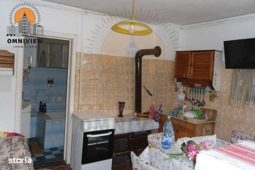 Casă cu 3 camere decomandat cu Teren 691 Mp în Bunești