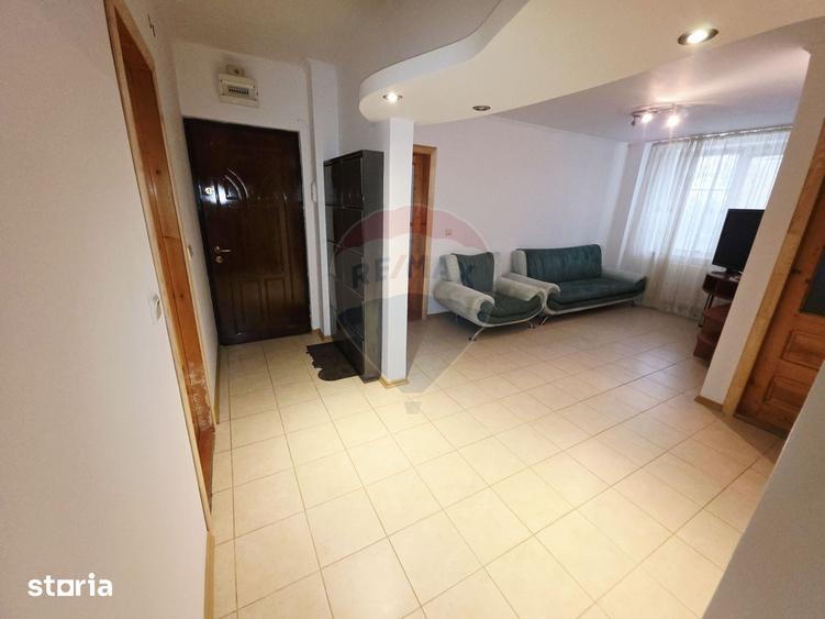 Apartament cu 4 camere în Calea Romanului