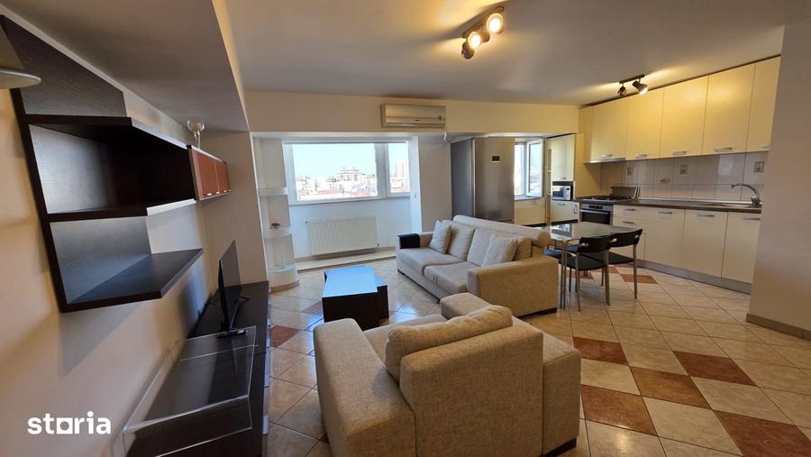 Apartament cu 3 camere în Centrul Civic