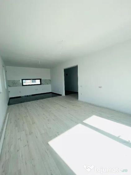 Casă cu 4 camere cu Teren 510 Mp în Balotești