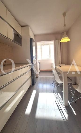 Apartament cu 3 camere decomandat, mobilat în Olimpia-Stadion