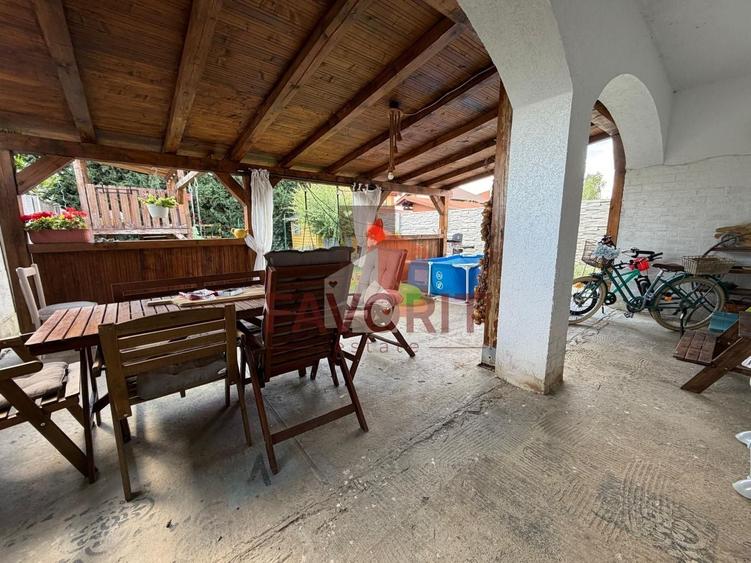 Duplex cu 3 camere cu Canalizare în Sânandrei