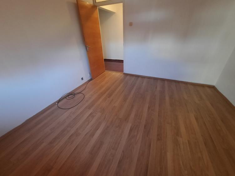 Apartament cu 3 camere decomandat în 13 Septembrie