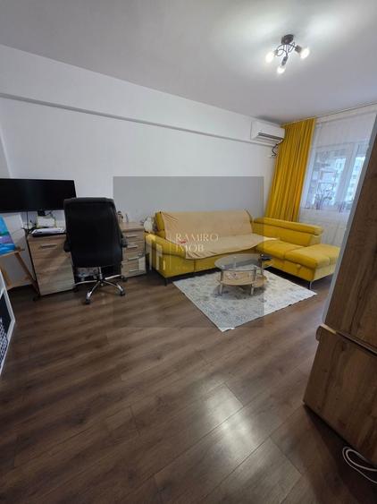 Apartament cu 2 camere decomandat în Metalurgiei