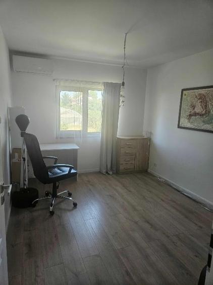 Duplex cu 4 camere cu Garaj în Sânandrei