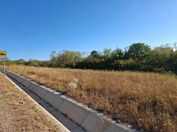 Vand 2 Parcele 1000mp Intravilan + 500mp Gradina - Sarand, Intrare Sat - 5