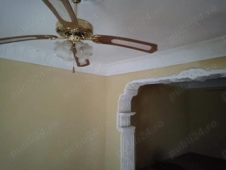Casă cu 5 camere cu Teren 2500 Mp în Stejaru