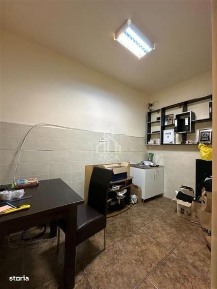 Spațiu comercial, de 576 mp, în Corbu