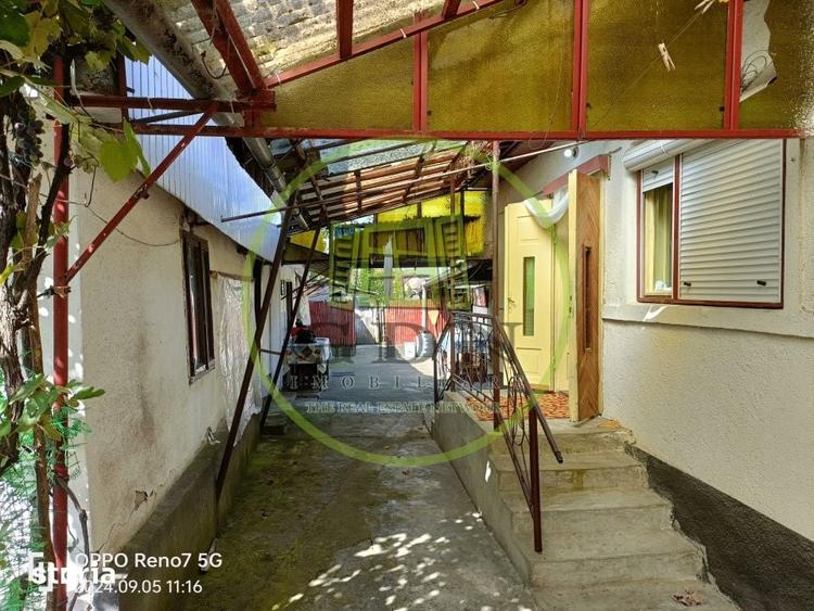Casă cu 4 camere cu Teren 1300 Mp în Solovăstru