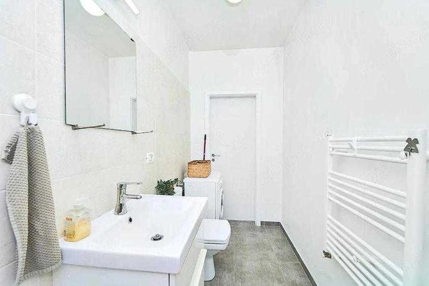 Apartament cu 2 camere, mobilat în Complex Studențesc