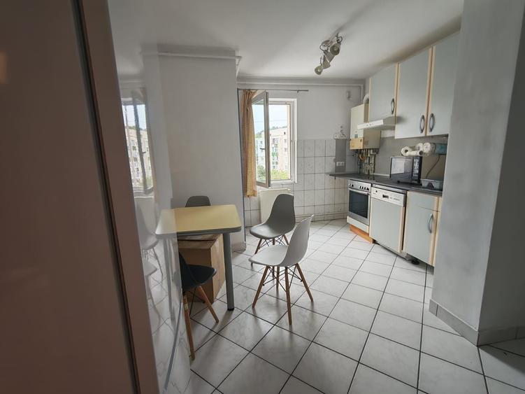Apartament de inchiriat - 4