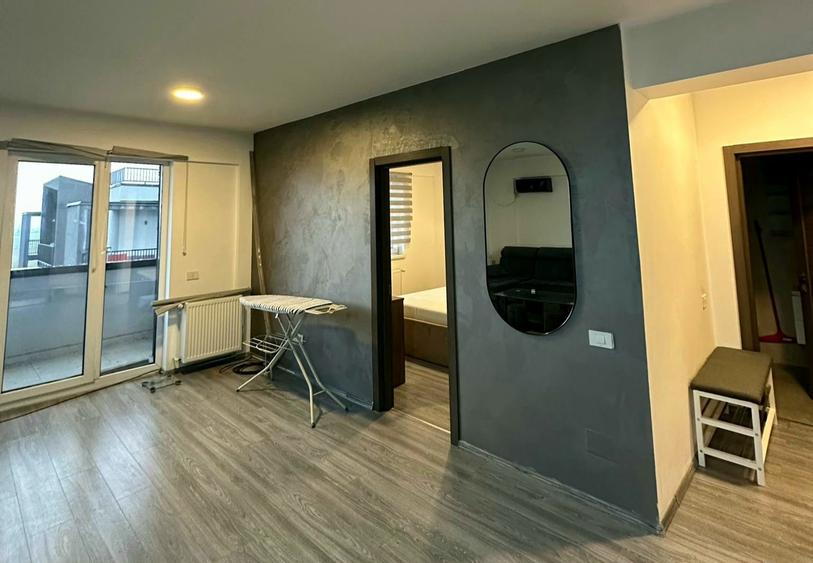 Apartament cu 2 camere semidecomandat, mobilat în Hărmanului