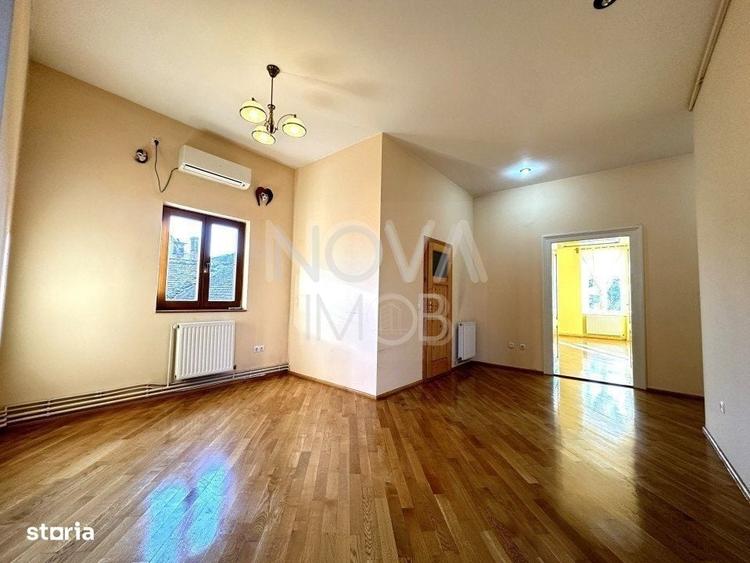 Apartament cu 4 camere în Ultracentral