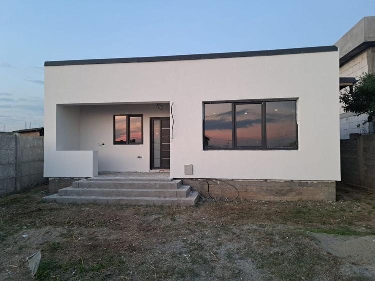 Casă cu 3 camere în Central