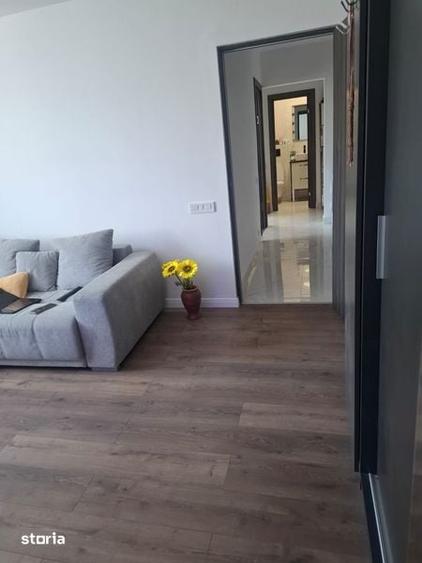 Apartament cu 2 camere decomandat în Titan