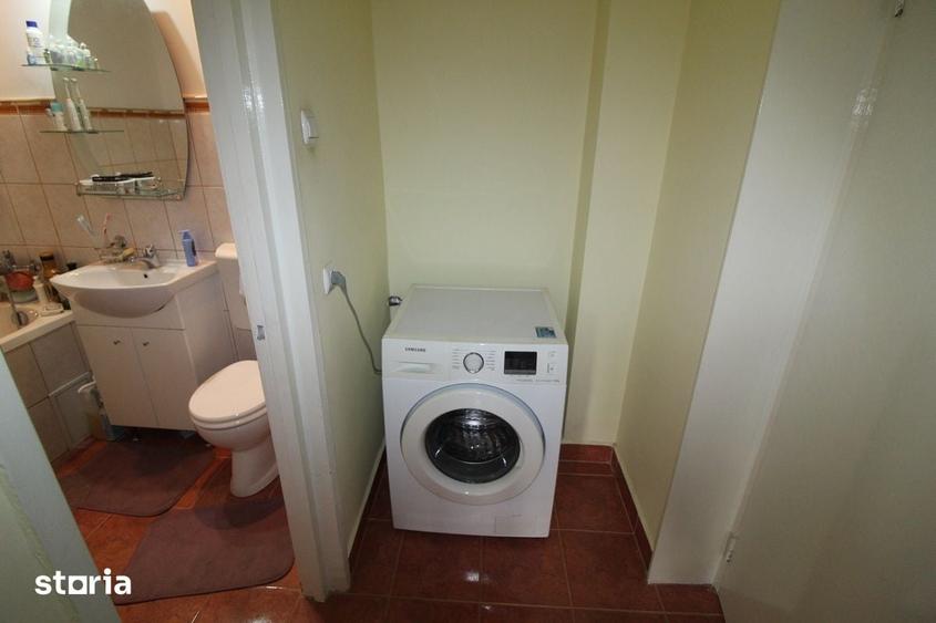 Apartament cu 3 camere în Micro 4