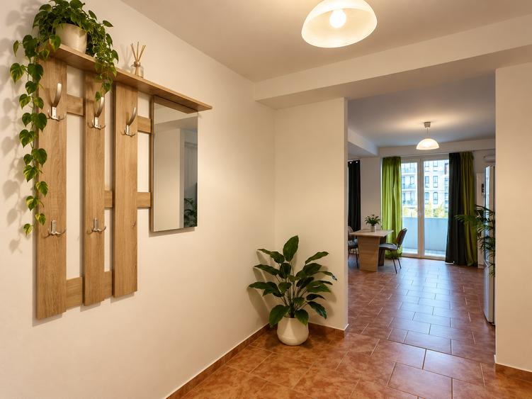 Apartament cu 2 camere semidecomandat în Girocului