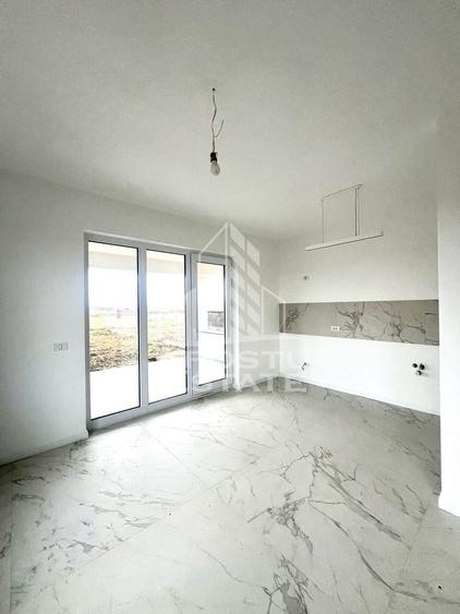 Duplex cu 3 camere cu Canalizare în Covaci