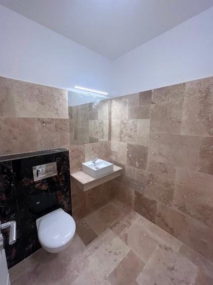 Apartament cu 3 camere decomandat în Mânăstirea
