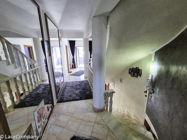 Casă cu 6 camere cu Teren 585 Mp în Geamăna