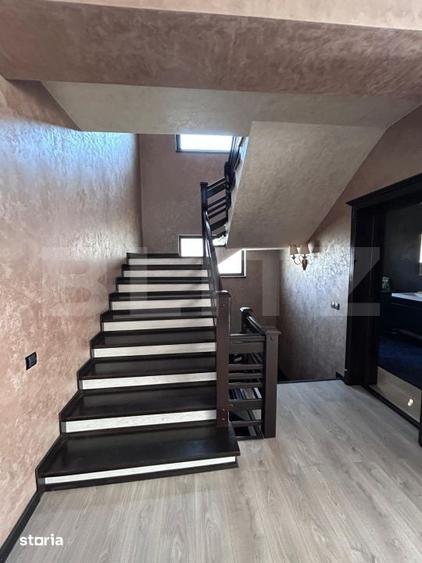 Casă cu 6 camere cu Teren 600 Mp în Central