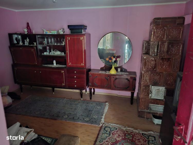 Casă cu 4 camere în Țuglui