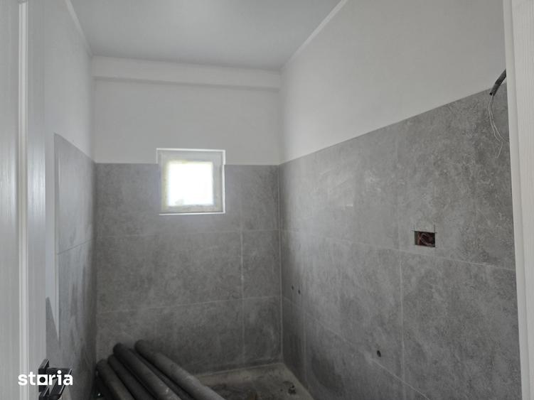 Casă cu 3 camere cu Teren 180 Mp în Central