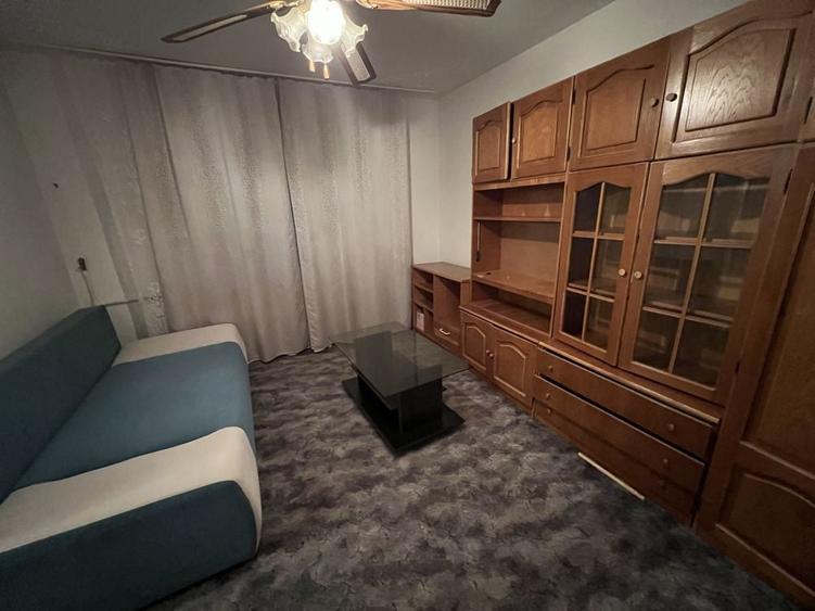 Garsonieră decomandată în Central