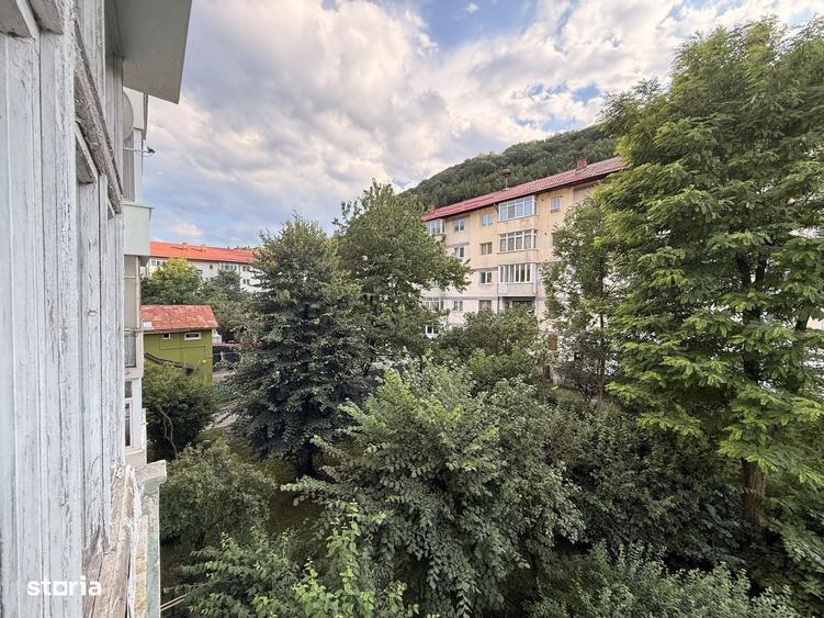 Apartament cu 2 camere semidecomandat în Central