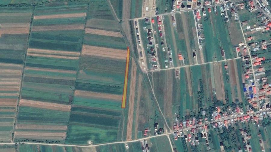 Teren agricol extravilan de 3700 mp, în Vest