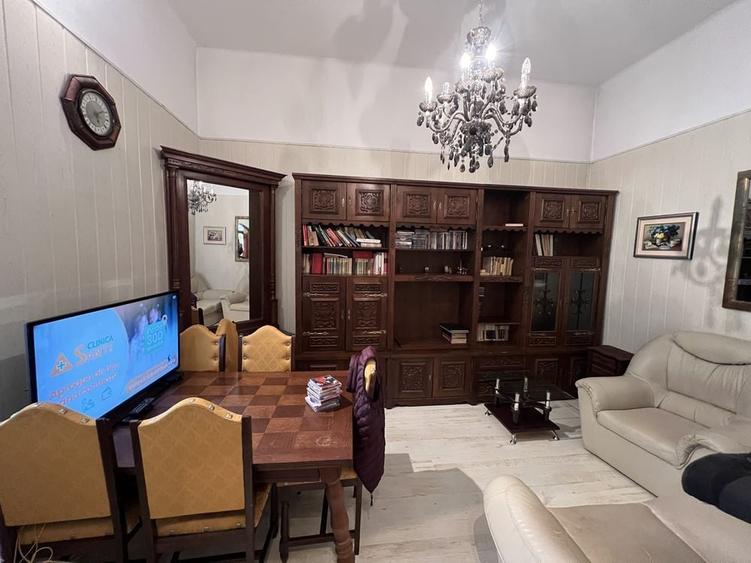 Apartament cu 2 camere decomandat în Exterior Vest