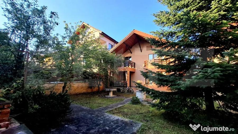 Casă cu 7 camere cu Teren 500 Mp în Bună Ziua