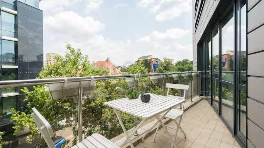 Apartament cu 3 camere decomandat, mobilat în Dorobanți
