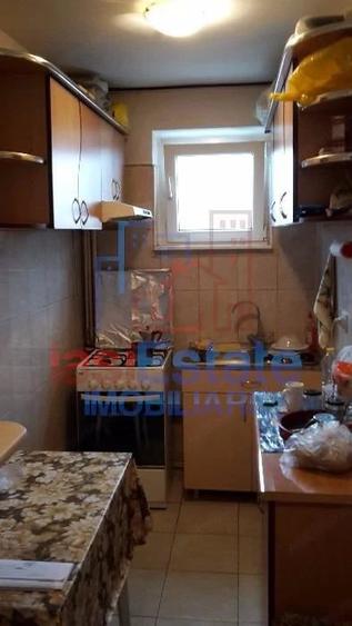 Apartament cu 2 camere decomandat în Filiași