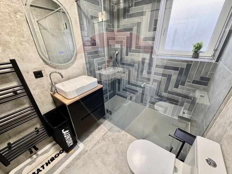 Apartament cu 2 camere decomandat, mobilat în Ultracentral