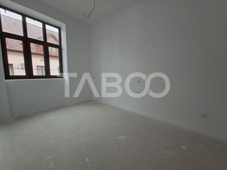 Apartament de vanzare 3 camere 3 bai zona centrala - predare la ALB - 2