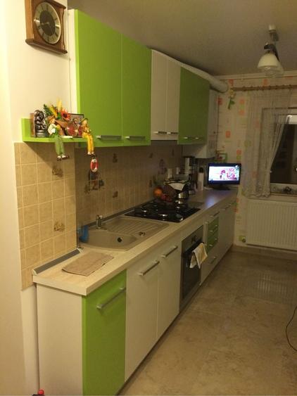 Apartament cu 3 camere decomandat în Petru Rareș