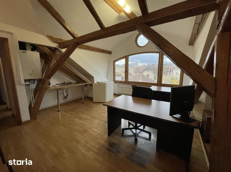 Apartament cu 3 camere în Gura Râului