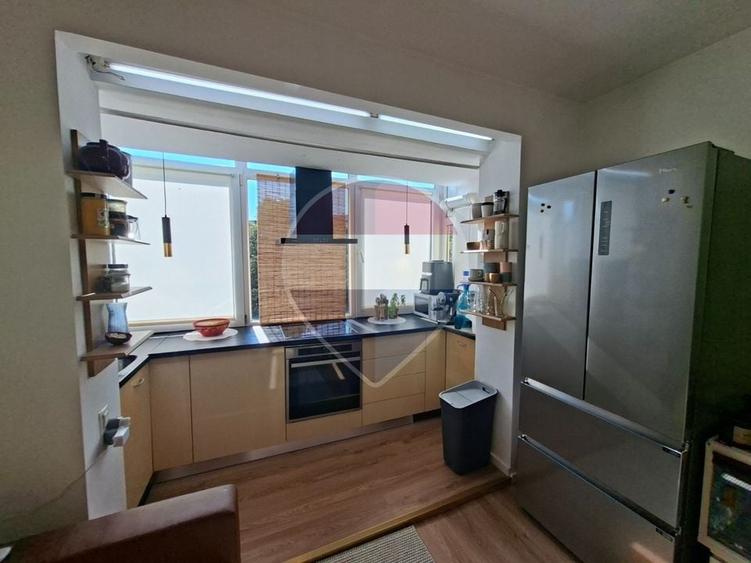 Apartament cu 3 camere decomandat, mobilat în Săsar