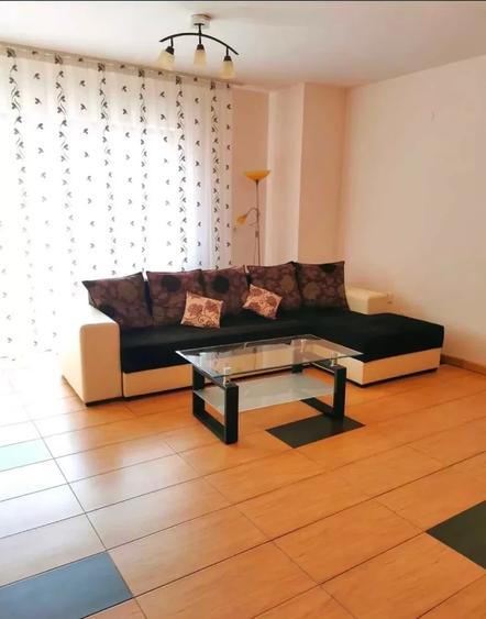 Apartament cu 3 camere semidecomandat, mobilat în Florești