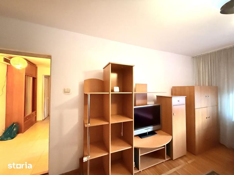 Apartament cu 2 camere decomandat în Complex Studențesc
